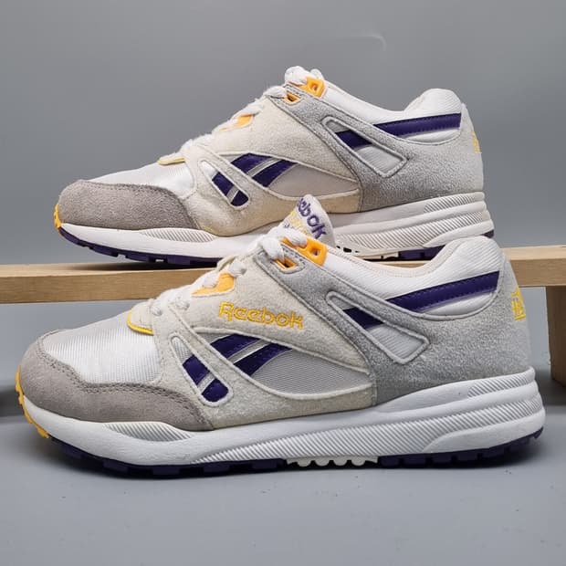 리복 벤틸레이터 여성운동화235