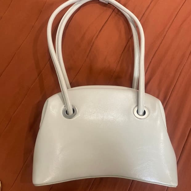 오소이 OSOI Circle Brot Bag (Washed White)