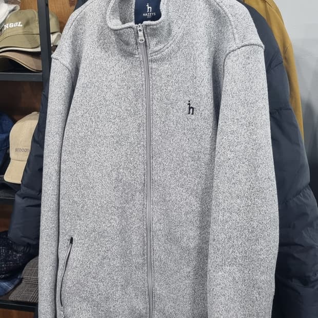 헤지스(hazzys) 깔끔한 집업니티드 110 2번착용