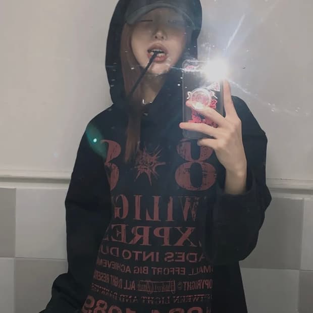 Novichi Hoodie Black