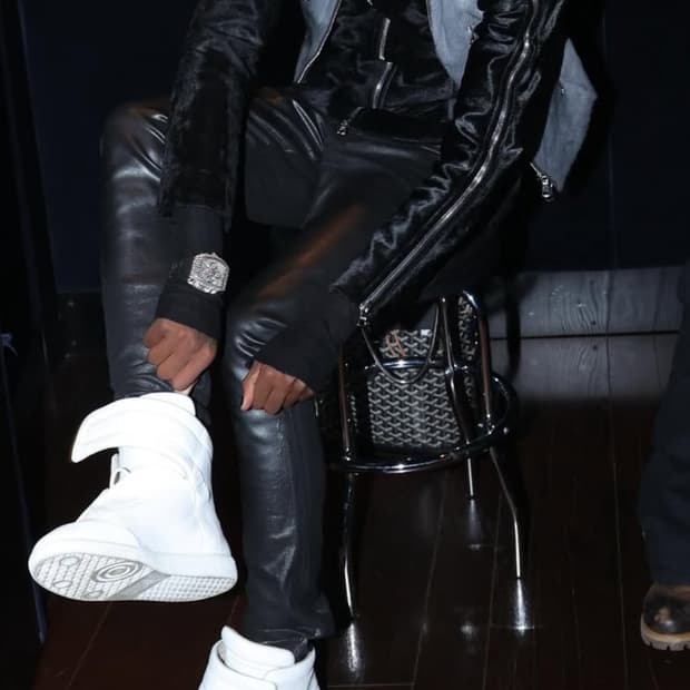 마르지엘라 퓨처 하이 44