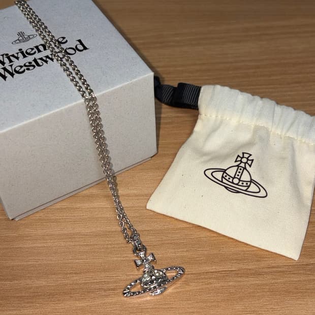 비비안웨스트우드 실버 목걸이