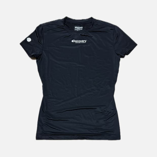 디스커버리 기능성 슬림핏 티셔츠