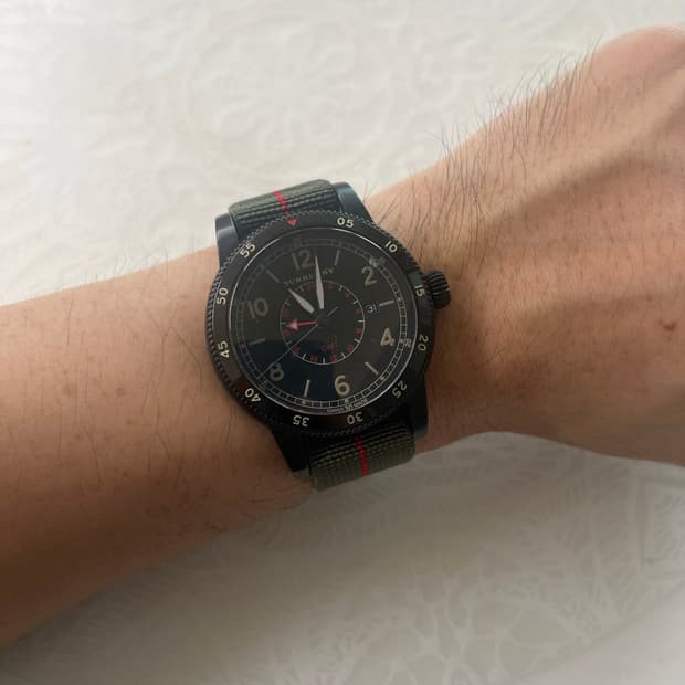 버버리 쿼츠 gmt 시계