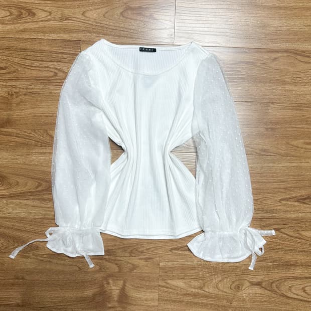 빈티지 화이트 레이스 리본 블라우스 히메갸루 로걀 라떼 달천깔 발레코어