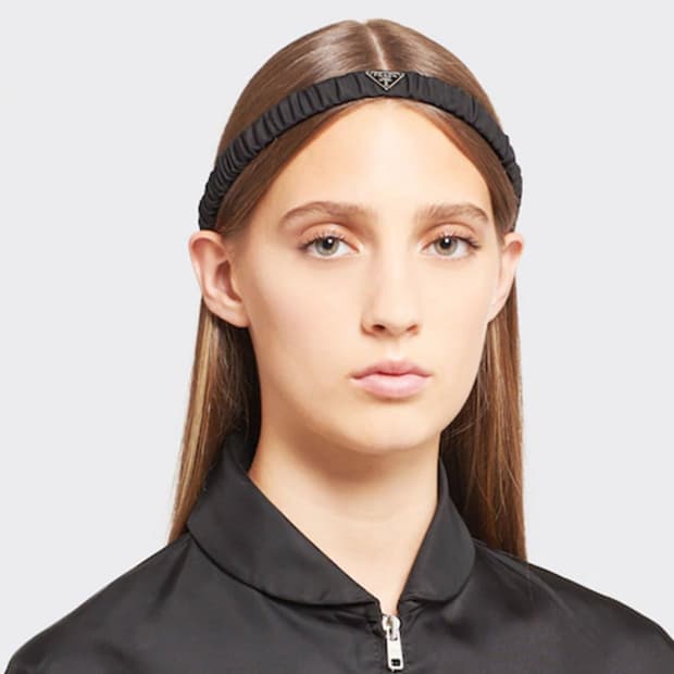 새상품 프라다 리나일론 헤어밴드 머리띠 그레이 컬러