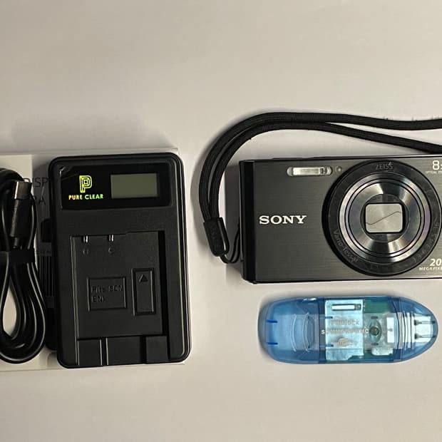 소니 DSC-W830
