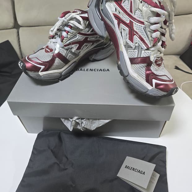 발렌시아가 뉴러너 버건디 42