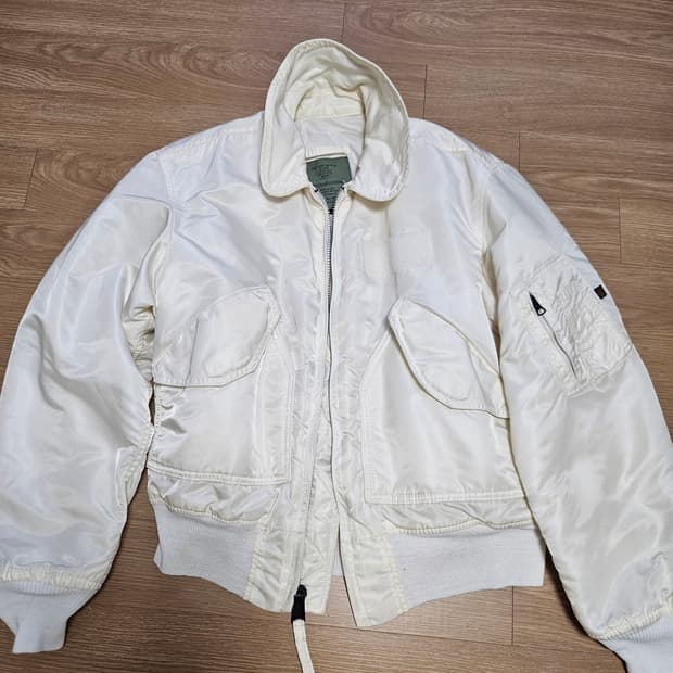 알파인더스트리 cwu-45/p 봄버 M사이즈