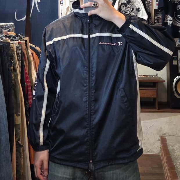 JPN 챔피온 네비이 사이드 라인 바람막이 자켓