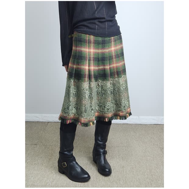 체크 플리츠 테슬 스커트