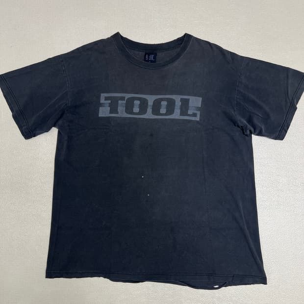 00s TOOL 툴 자이언트 태그 양면 그래픽 페이드 빈티지 밴드 티셔츠