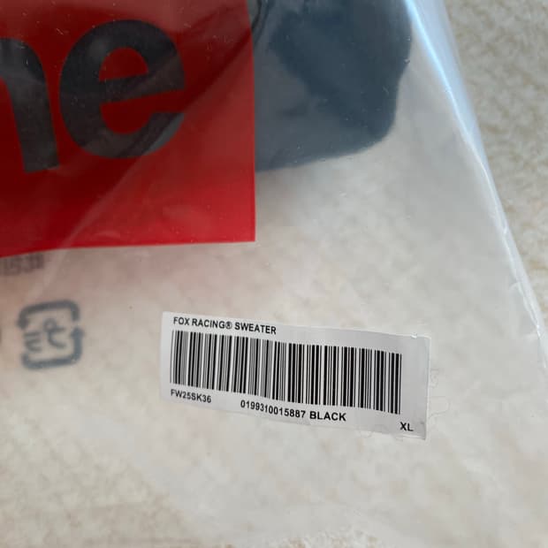 (새제품/XL) 25FW 슈프림x폭스레이싱 스웨터 블랙컬러
