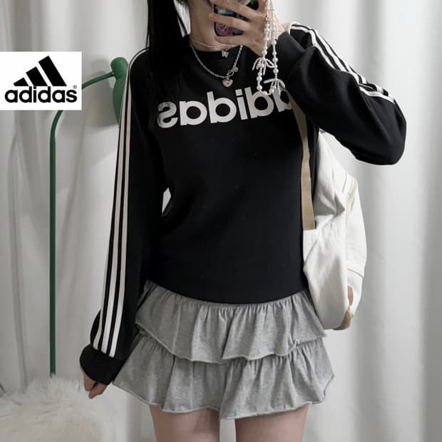 아디다스 블랙 빅 로고 맨투맨