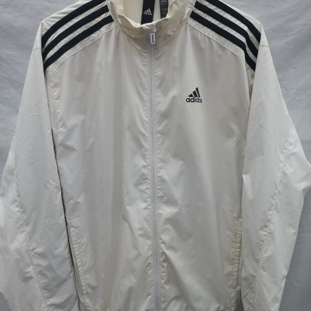 아디다스 흰색 바람막이 95