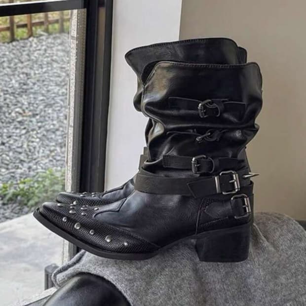 웨스턴 스터드 스트랩 부츠 블랙 