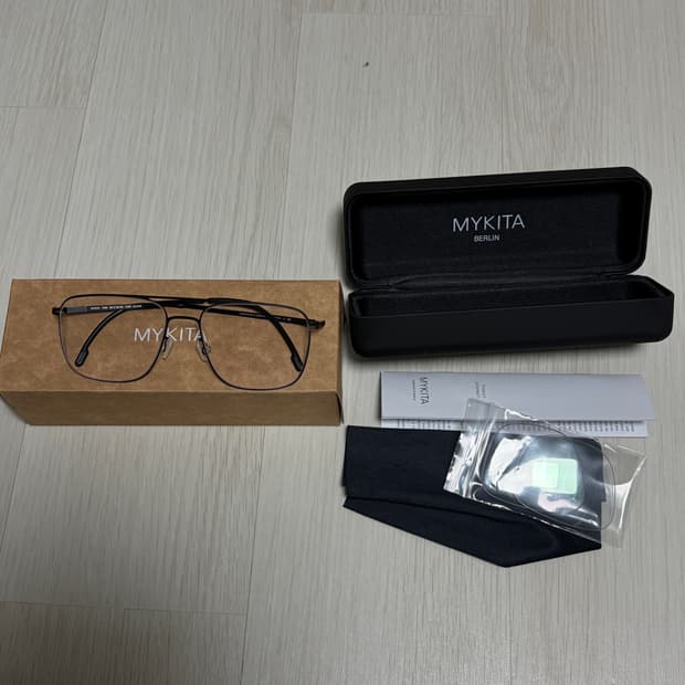 마이키타 토비 블랙 투브릿지 안경테