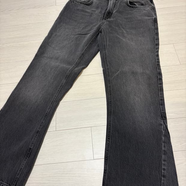 자라 플레어핏 부츠컷 블랙 워싱 데님 팬츠 31인치