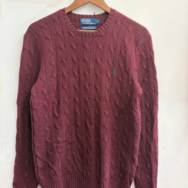 N3. 폴로 버건디 꽈배기 니트