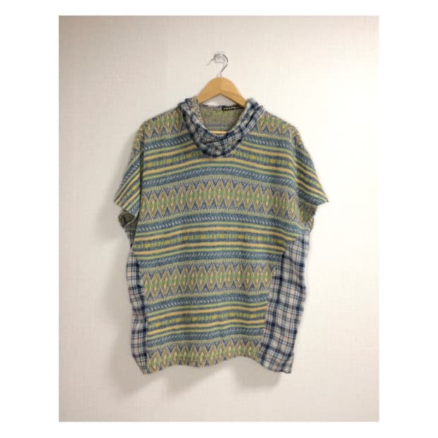 Frapbois 에스닉 패치 하이넥 후드 반팔 블라우스