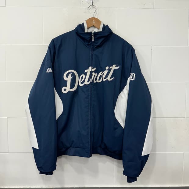 마제스틱 디트로이트 자켓
