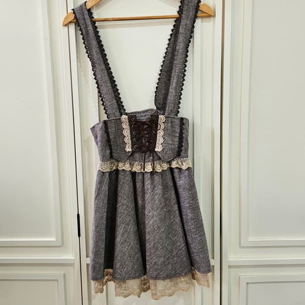 엑시즈팜(axes femme) 레이스업 점퍼스커트 원피스