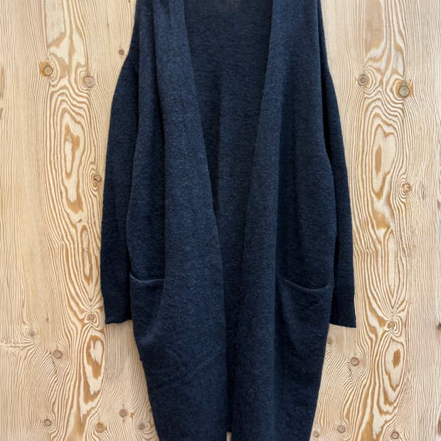 아크네 스튜디오 모헤어 롱 가디건