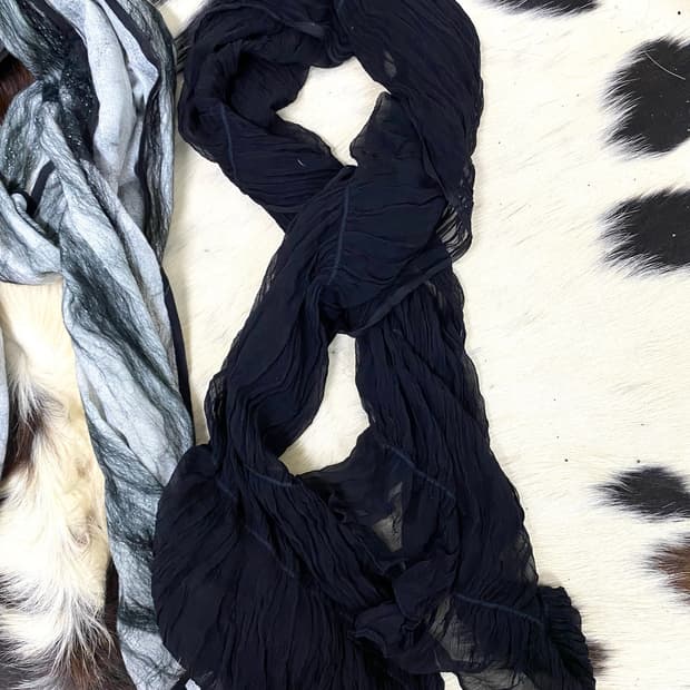 Black Wrinkled Scarf