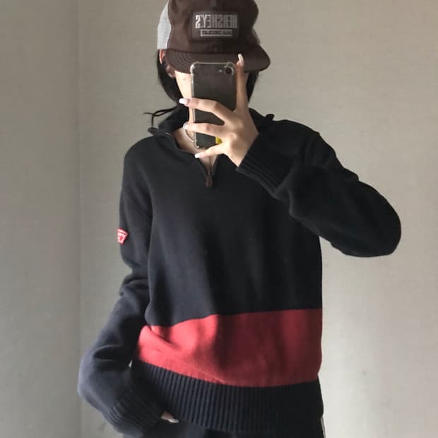 폴로 진스 패치 니트 반집업