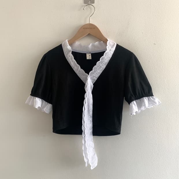 Lace tie blouse t