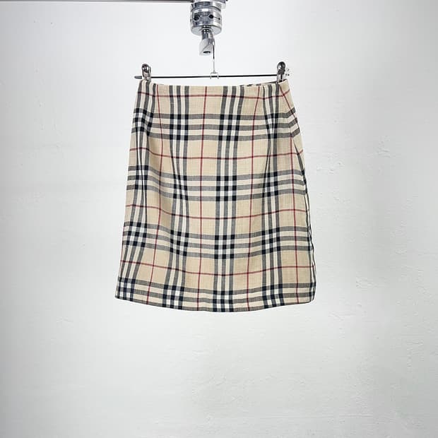 버버리 베이지 노바 체크 미니 스커트