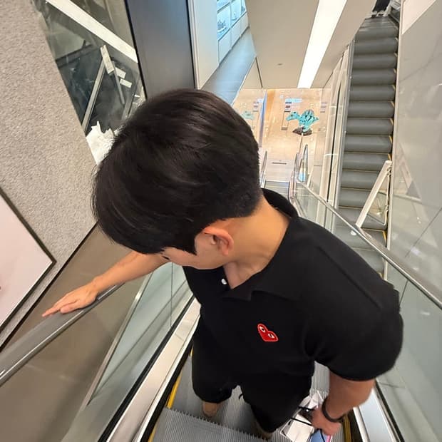 플레이 꼼데가르송 레드 하트 폴로 셔츠 블랙 L