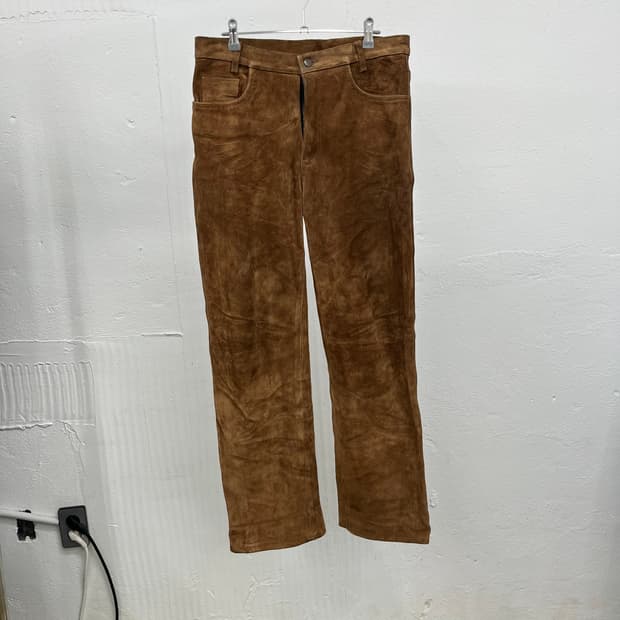 32) WESTERN SUEDE PANTS