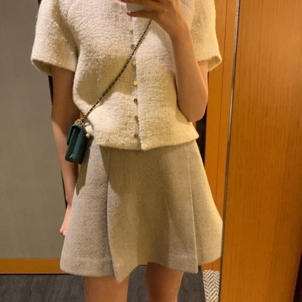 르플레인 골드 트위드자켓