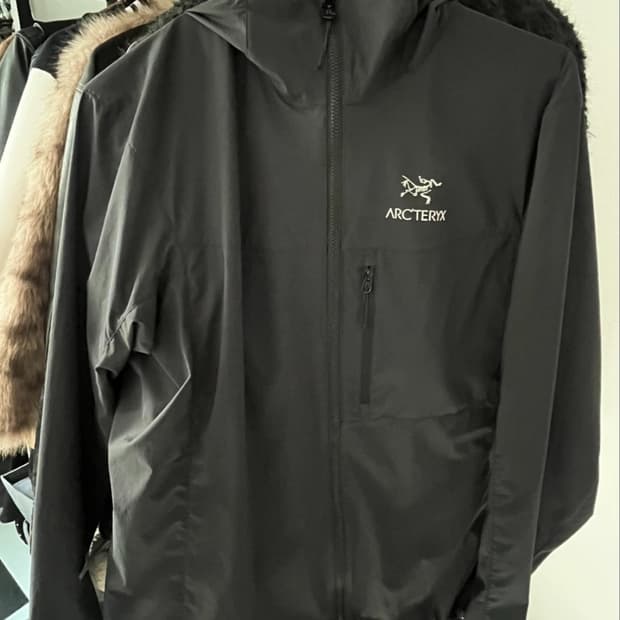 아크테릭스 스쿼미시 후디 블랙