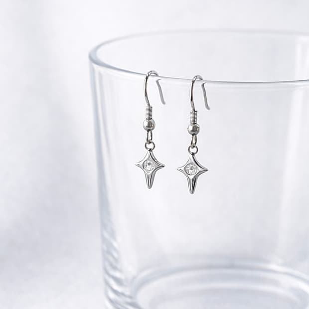 (핸드메이드) 올 써지컬 큐빅 십자가 귀걸이