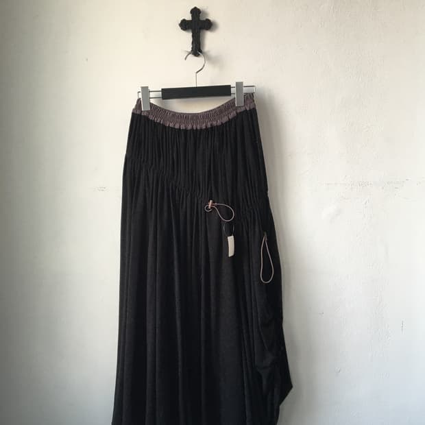 Shirring point long skirt
