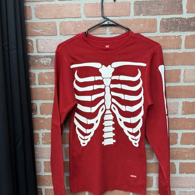 슈프림 헤인즈 본즈 써멀 크루 레드 (1개입)