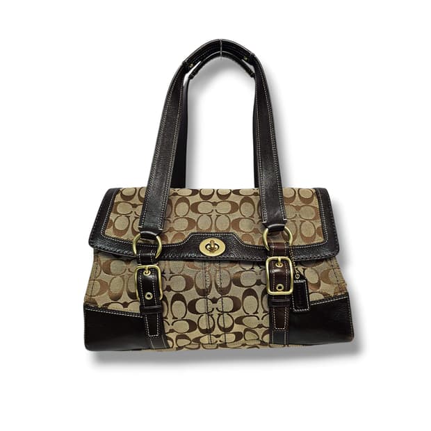 Coach 코치 시그니처 햄튼 플랩 사첼백