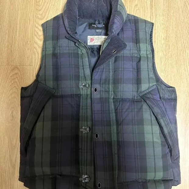 이스트로그/타탄조끼패딩/m