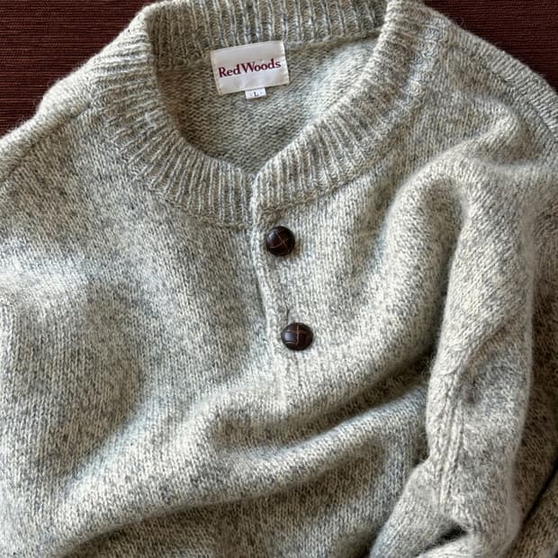 Patterned button neck heavy knit P/O