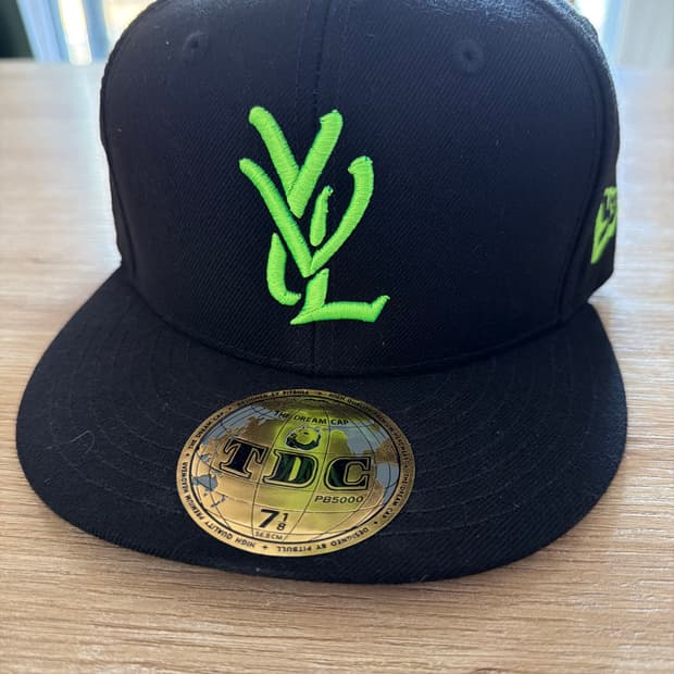 YVL GREEN ON BLACK 7 1/8