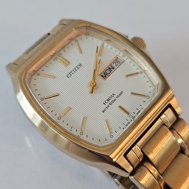 시티즌 FORMA 금장 메탈시계