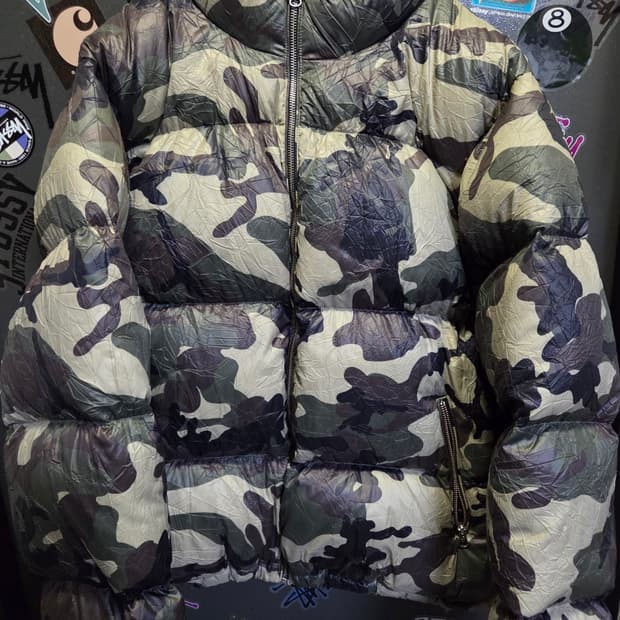 스투시 링클 나일론 다운 푸퍼 우드랜드 카모 L 사이즈