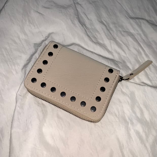 Pull & Bear studd wallet ivory