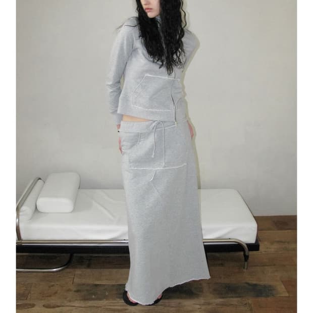 CUT-OFF POCKET SWEAT MAXI SKIRT