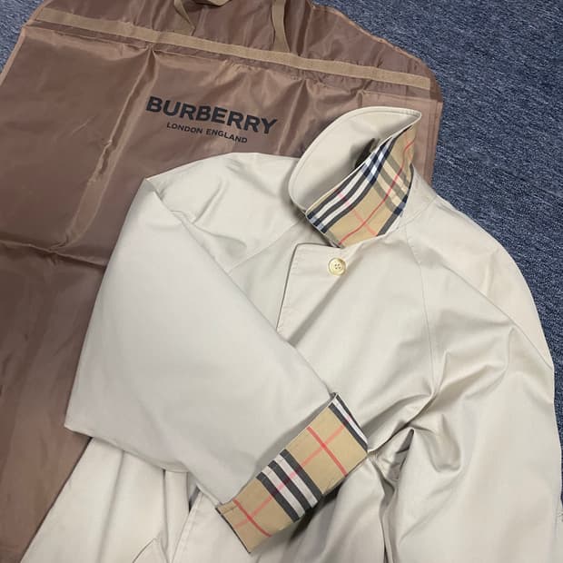 급처. 버버리 시그니처 노바체크 트렌치코트 