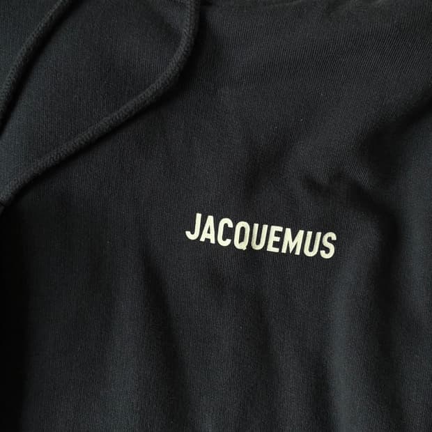 자크뮈스 로고 후디