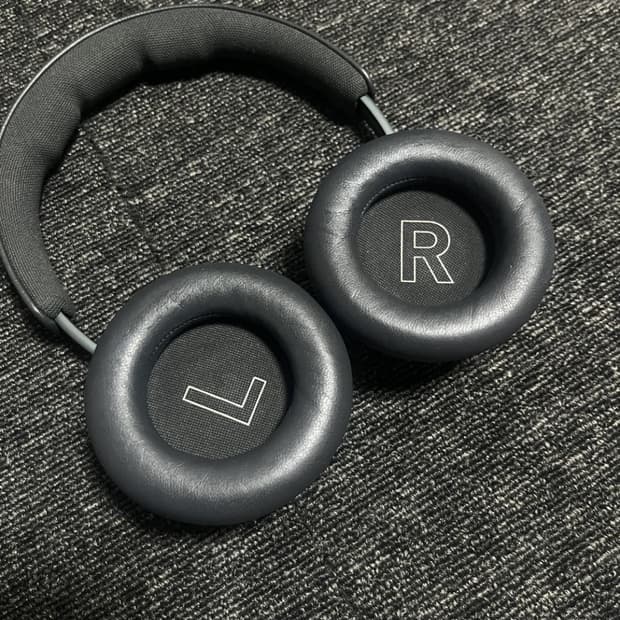 뱅앤올룹슨 B&O Beoplay HX 풀박스