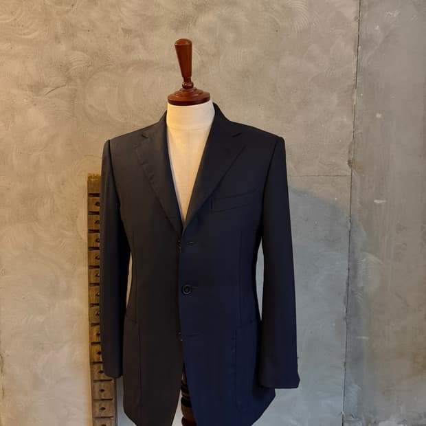 에르메네질도 제냐 테일러드 자켓 100